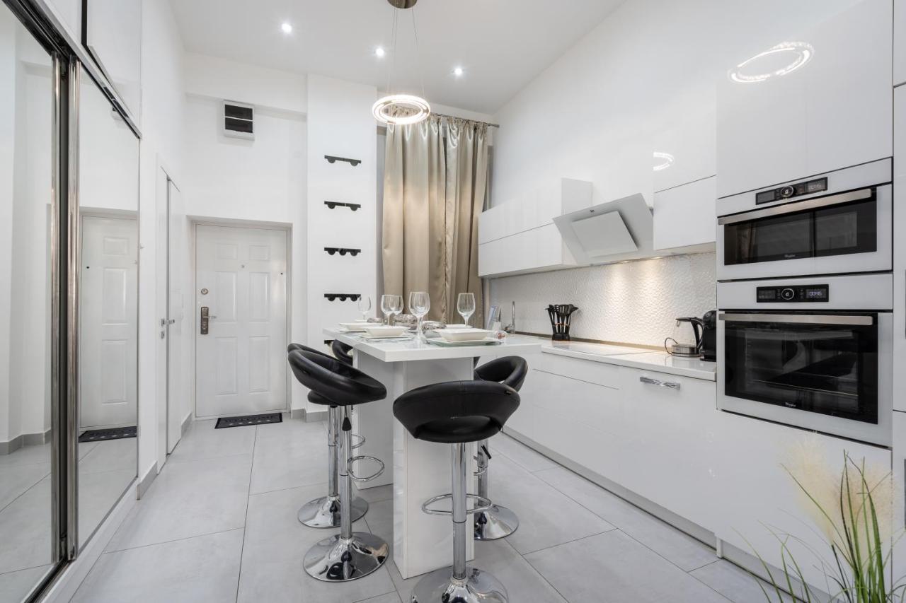 Opera Luxury Apartment With Free Parking Boedapest Buitenkant foto